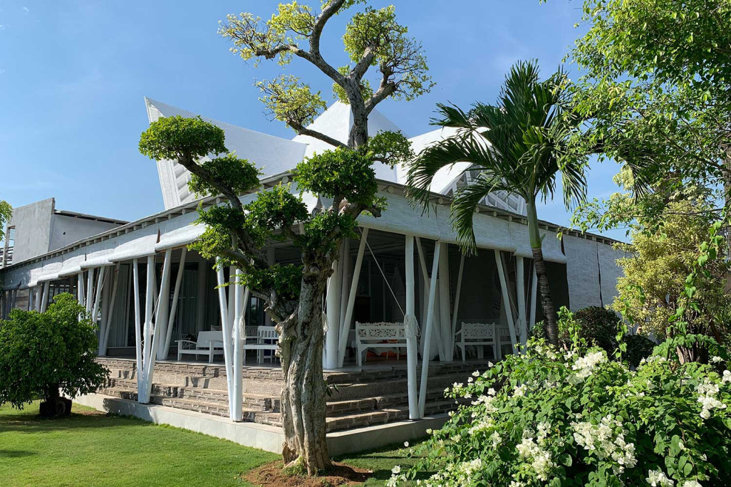 Büro Mahatma, HMQ ASIA